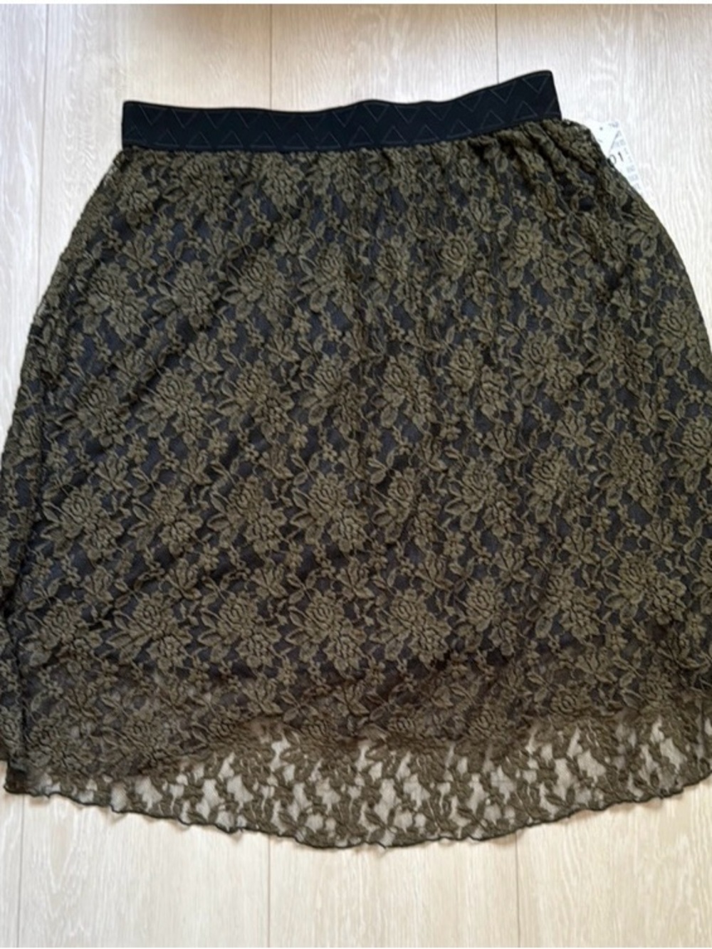 LuLaRoe Green Lace Bubble Midi Skirt - Picture 2 of 8